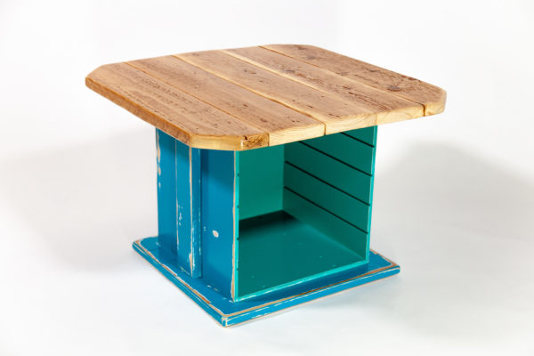Table basse carrée bois massif rangement intégré meuble éthique