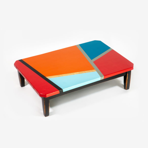 Table basse design motifs géométriques meuble éthique