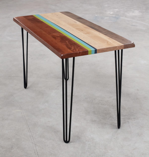 Table bureau bois design bandes couleurs pieds épingles