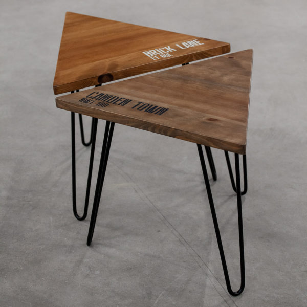 Tables d'appoint en bois écoresponsable avec motifs sérigraphiés